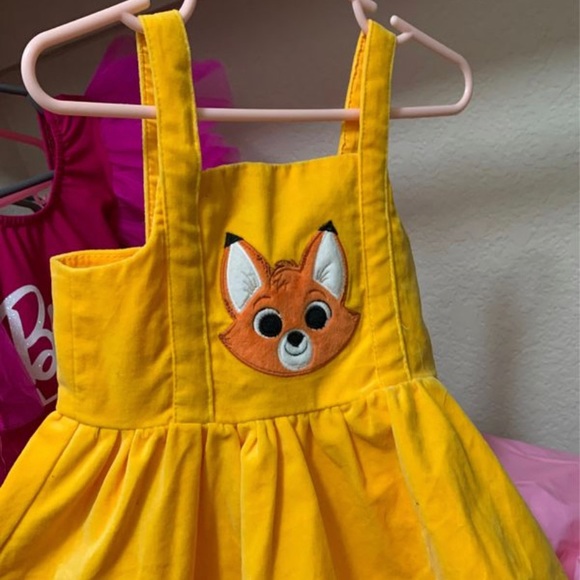 Disney Other - Disney fox in the hound dress